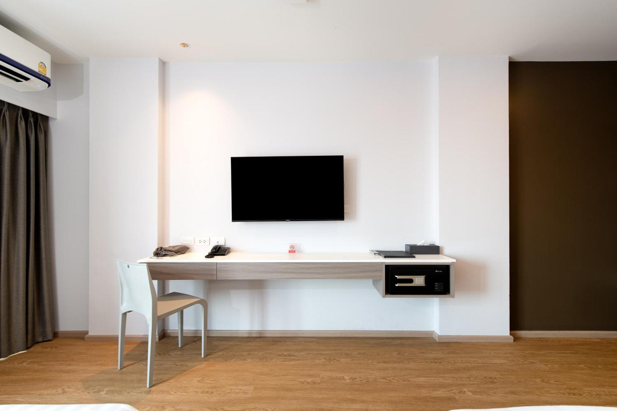 Ban Khlong Bang Krathiam Crystal Srivaree Suvarnabhumi Hotel מראה חיצוני תמונה